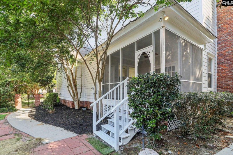 Property image 2 of 49 Beaver Dam Court in Wildewood, Columbia, SC 29223