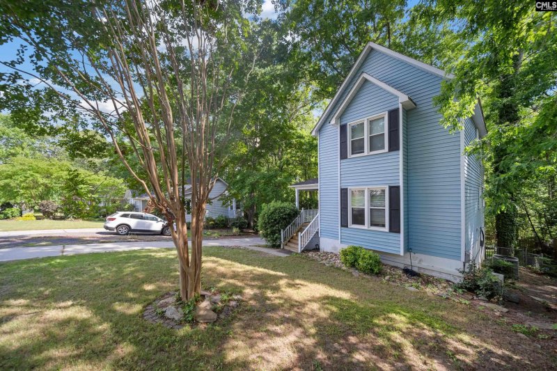 Property image 2 of 120 Coventry Lake Drive in Coventry Lakes, Lexington, SC 29072