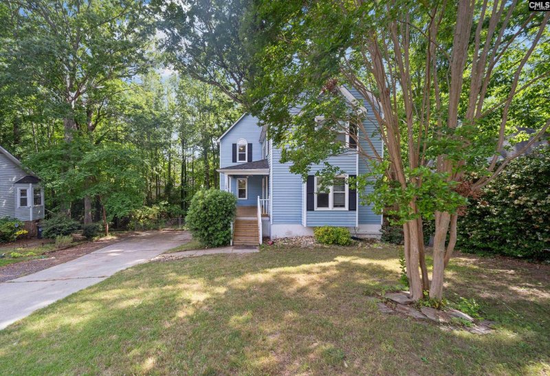 Property image 3 of 120 Coventry Lake Drive in Coventry Lakes, Lexington, SC 29072