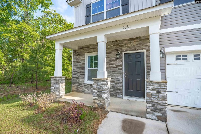 Property image 2 of 1081 Old Town Road in Livingston Place, Irmo, SC 29212-8294