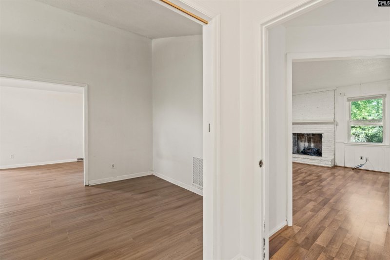 Property image 3 of 5227 Bush River Road in Hallmark, Columbia, SC 29212-3604