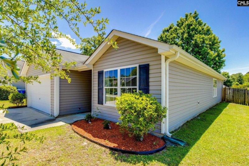 Property image 3 of 393 Vermillion Drive in Willow Tree, Columbia, SC 29209