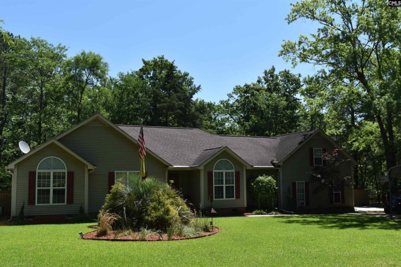 Property image 3 of 1066 Scooter Bridge Road in Lake Murray Estates, Batesburg, SC 29006