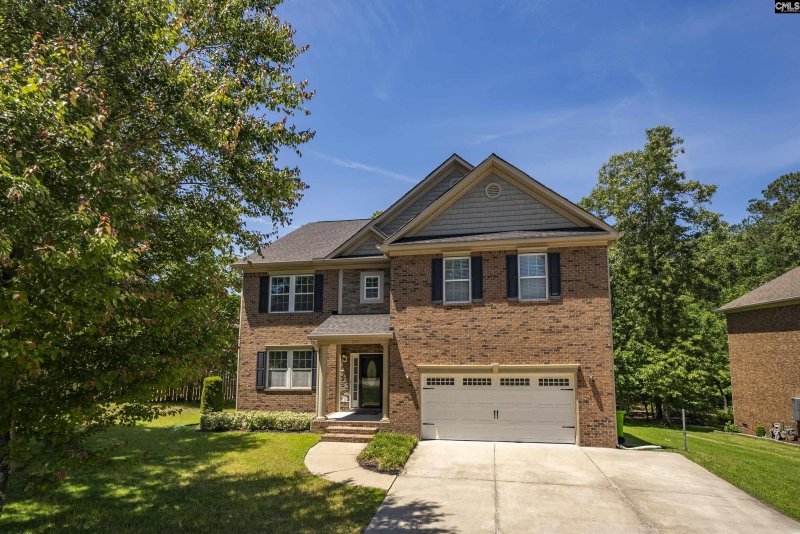 305 Thoroughbred Way