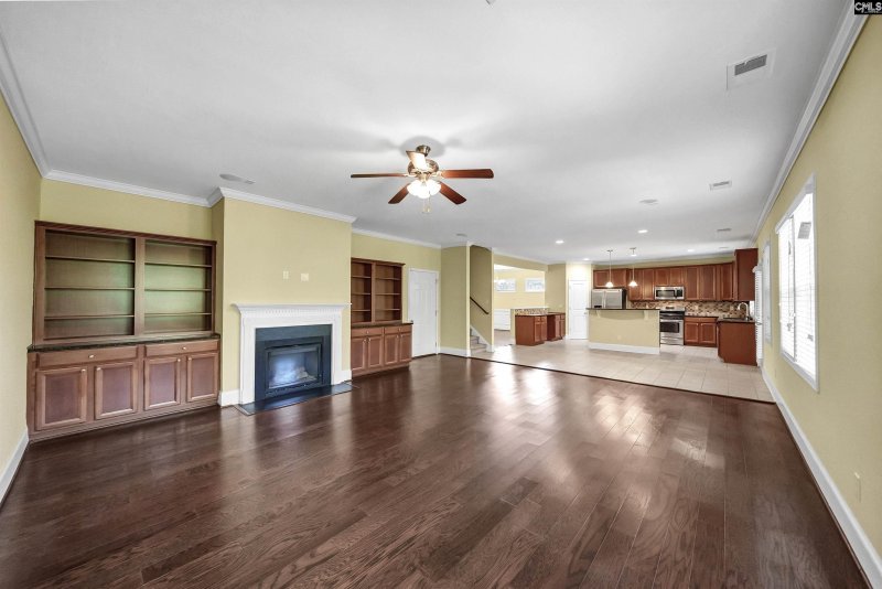 Property image 4 of 305 Thoroughbred Way in Forest Creek, Elgin, SC 29045