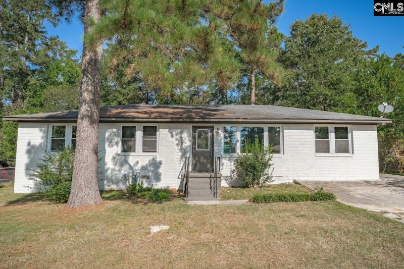 2009 Woodfield Drive