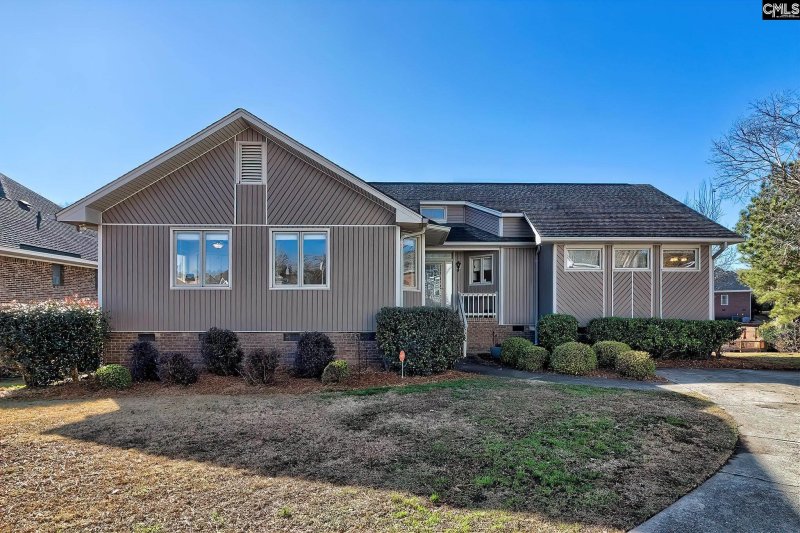 Property image 2 of 124 Cove Court in Ballentine Cove, Irmo, SC 29063