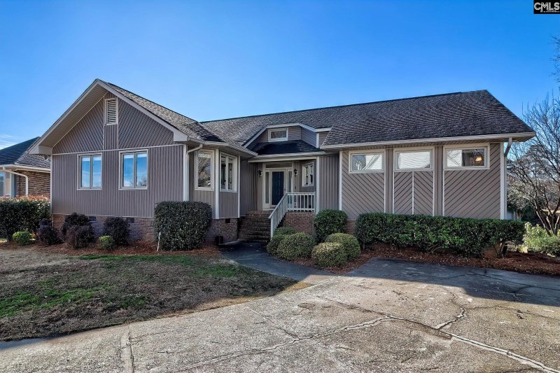 Property image 4 of 124 Cove Court in Ballentine Cove, Irmo, SC 29063