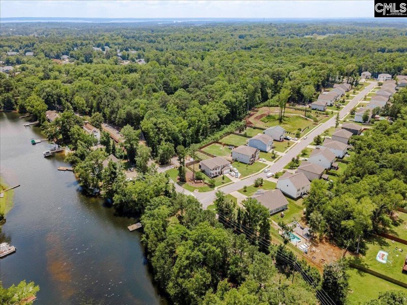 Property image 2 of 167 Sunsation Drive in Hidden Cove, Chapin, SC 29036