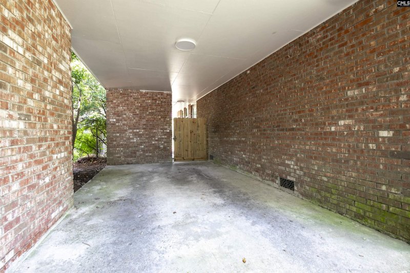 Property image 3 of 1148 Eastminster Drive in Forest Hills, Columbia, SC 29204