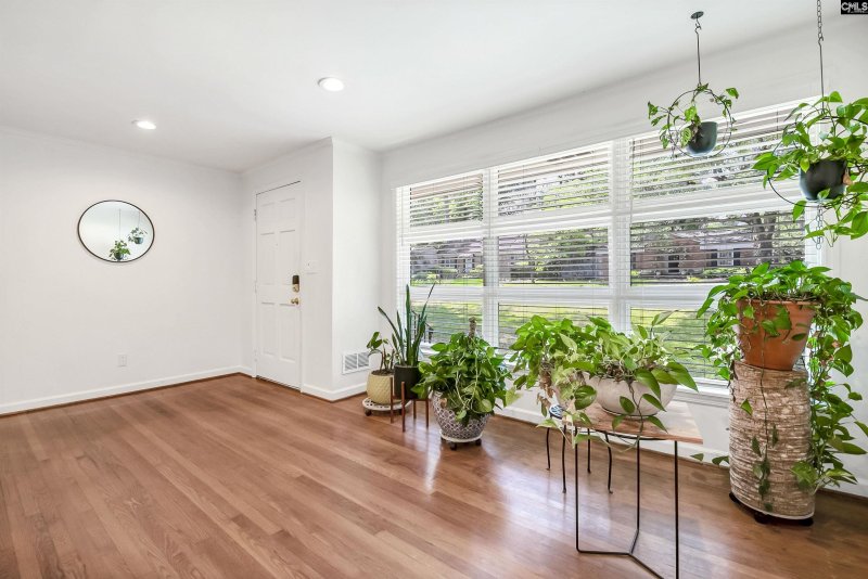 Property image 4 of 1148 Eastminster Drive in Forest Hills, Columbia, SC 29204