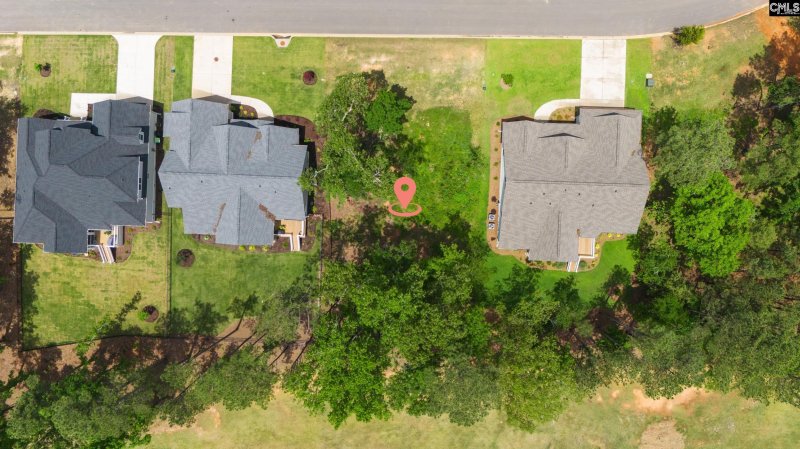 Property image 4 of 521 Misty Banks Drive in Whitewater Landing, Chapin, SC 29036-7202