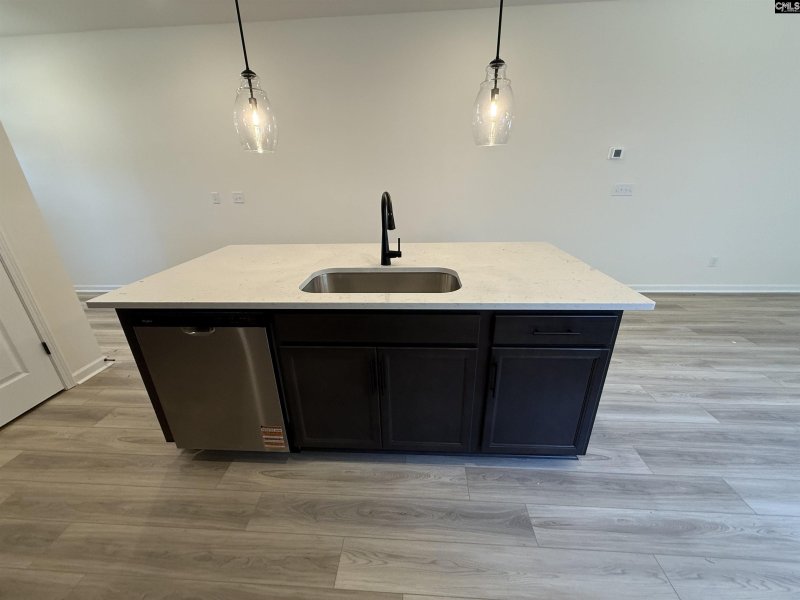 Property image 4 of 105 Odell Drive in Dunbar Village, Cayce, SC 29033