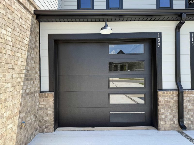 Property image 2 of 109 Odell Drive in Dunbar Village, Cayce, SC 29033