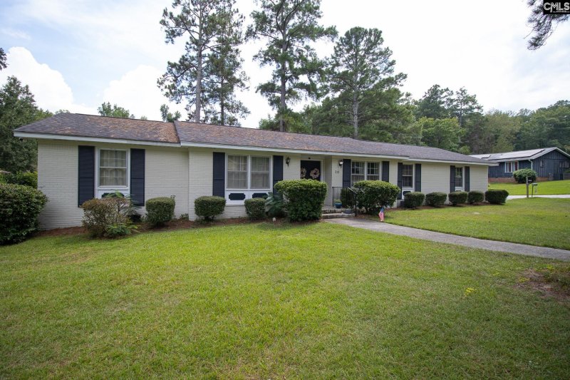 Property image 2 of 219 Finsbury Road in Coatesworth, Columbia, SC 29212