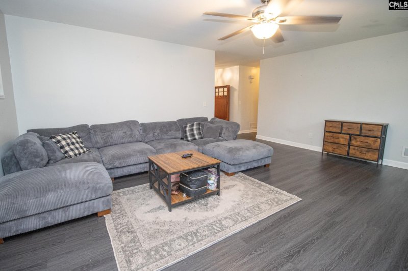 Property image 5 of 219 Finsbury Road in Coatesworth, Columbia, SC 29212