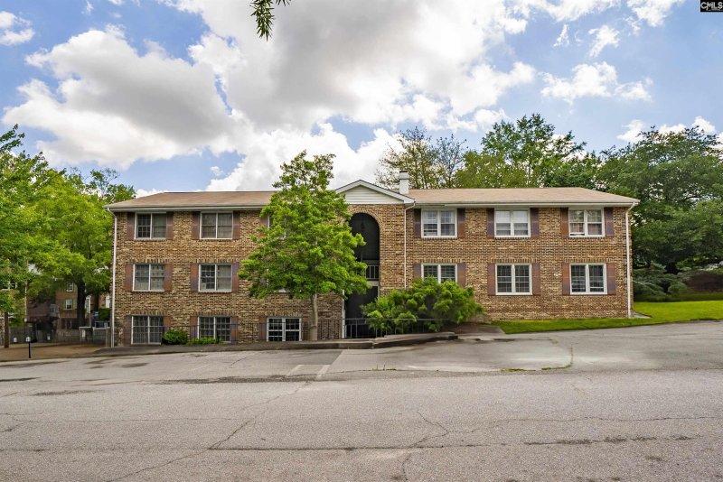 Creekside At Huntington, Columbia Community