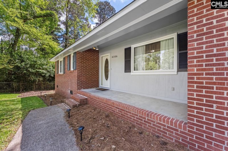 Property image 2 of 4306 Windemere Avenue in College View, Columbia, SC 29203