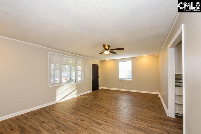 Property image 3 of 1527 Burnside Avenue in Eastview, Columbia, SC 29209