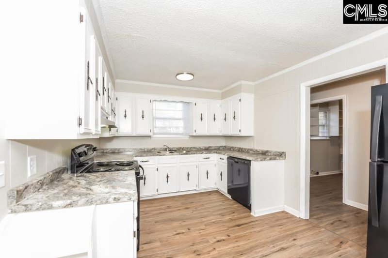 Property image 5 of 1527 Burnside Avenue in Eastview, Columbia, SC 29209