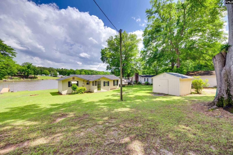 Property image 3 of 2474 Cottage Lane in Lake Wateree, Liberty Hill, SC 29074