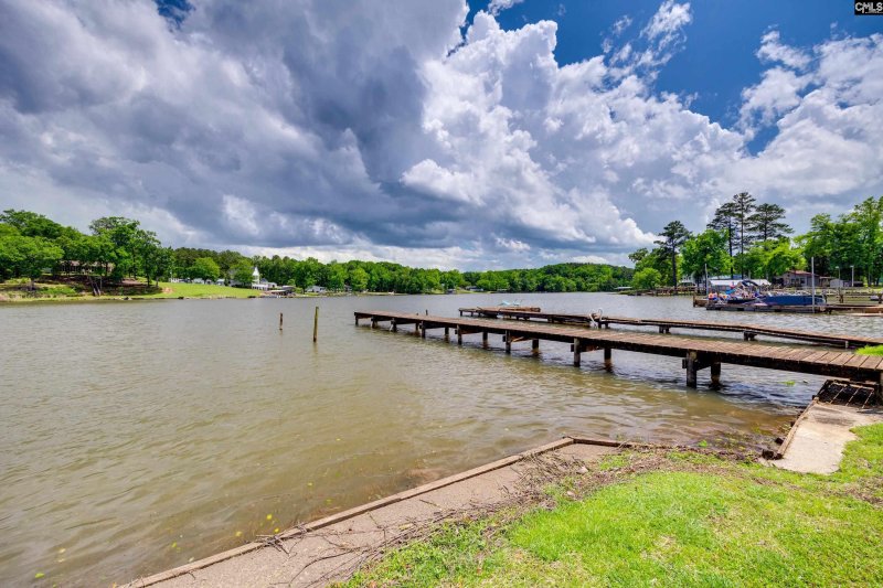 Property image 4 of 2474 Cottage Lane in Lake Wateree, Liberty Hill, SC 29074