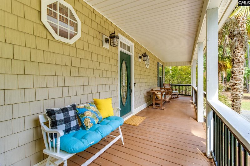 Property image 4 of 570 Wateree Key Court in Lake Wateree, Winnsboro, SC 29180