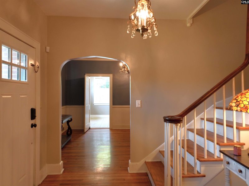 Property image 5 of 3925 Rosewood Drive in Sherwood Forest, Columbia, SC 29205