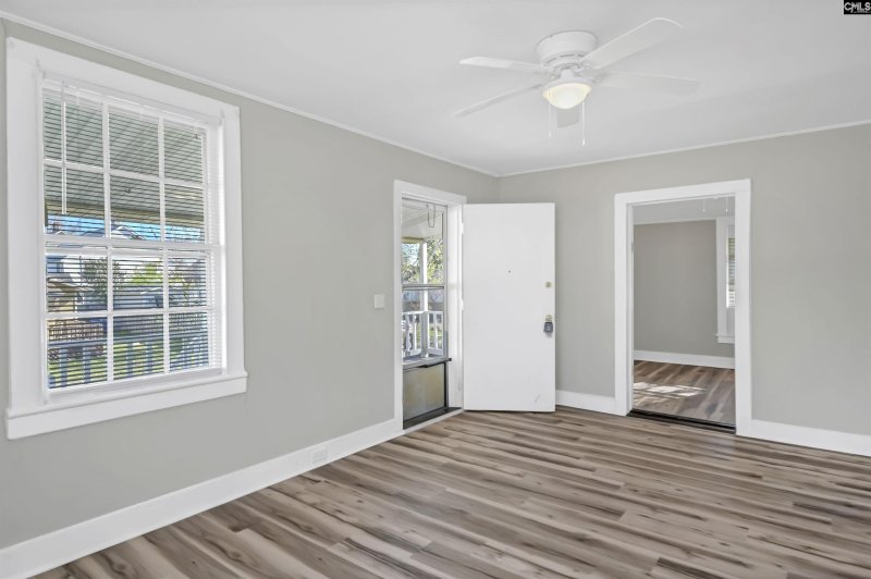 Property image 5 of 203 Augusta Street in The Avenues, West Columbia, SC 29169