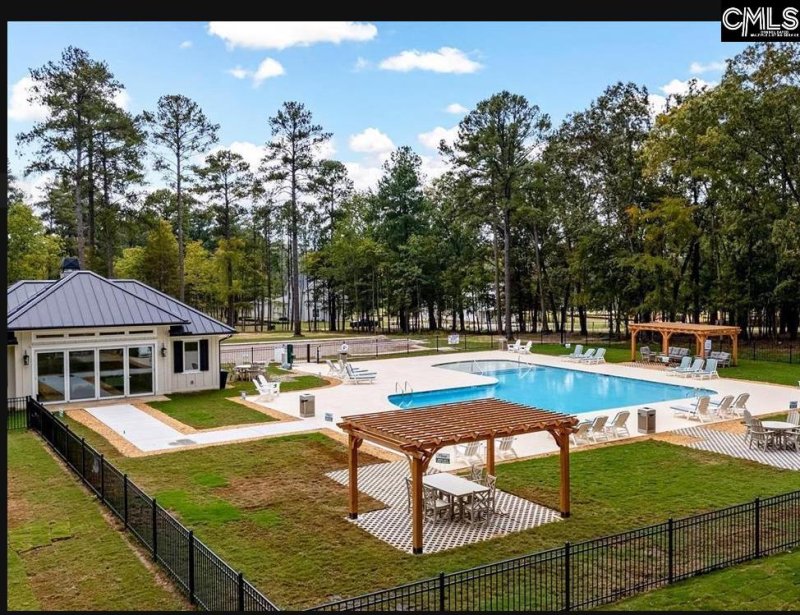 Property image 4 of 918 Salisbury Court in Whitewater Landing, Chapin, SC 29036