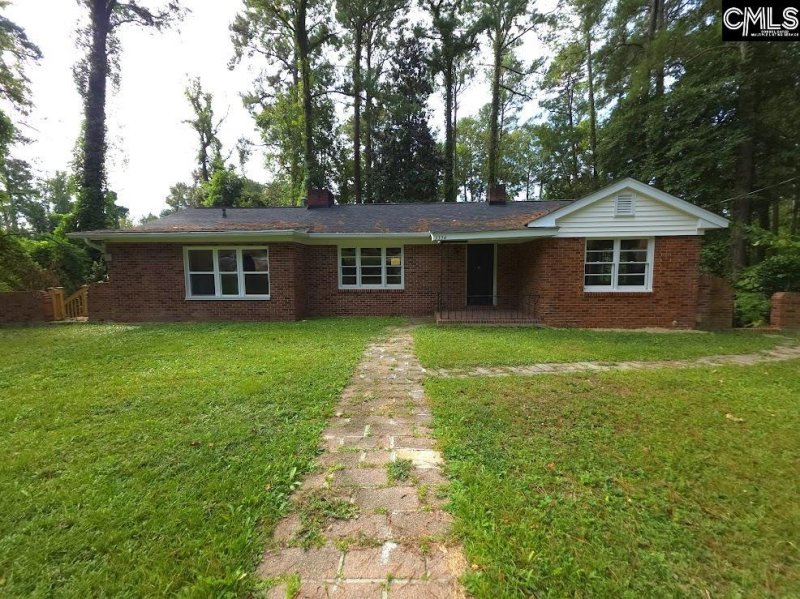 Property image 2 of 3334 Northshore Road in Rockbridge, Forest Acres, SC 29206