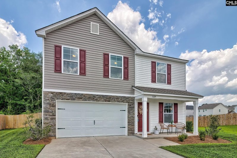 Property image 2 of 1225 White Chicory Court in Autumn Woods West, Lexington, SC 29073