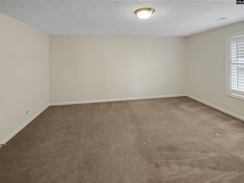 Property image 5 of 109 Red Ash Lane in Woodside Farms, Lexington, SC 29072