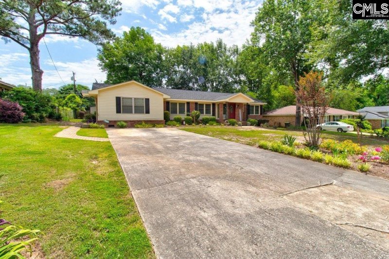 Property image 2 of 816 Rollingwood Trail in Gardendale, Columbia, SC 29210