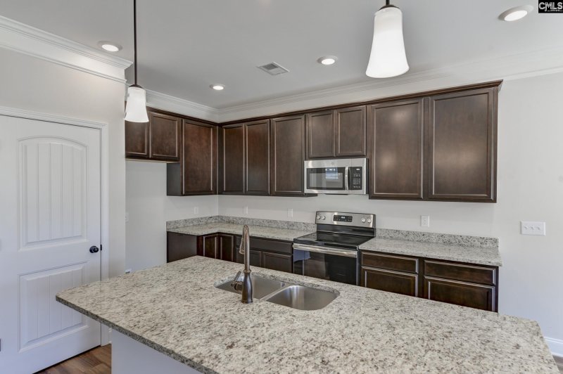 Property image 2 of 623 Thunder Gulch Avenue in Ashton Lakes, Lexington, SC 29073