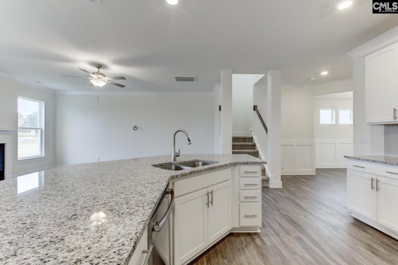 Property image 4 of 624 Thunder Gulch Avenue in Ashton Lakes, Lexington, SC 29073