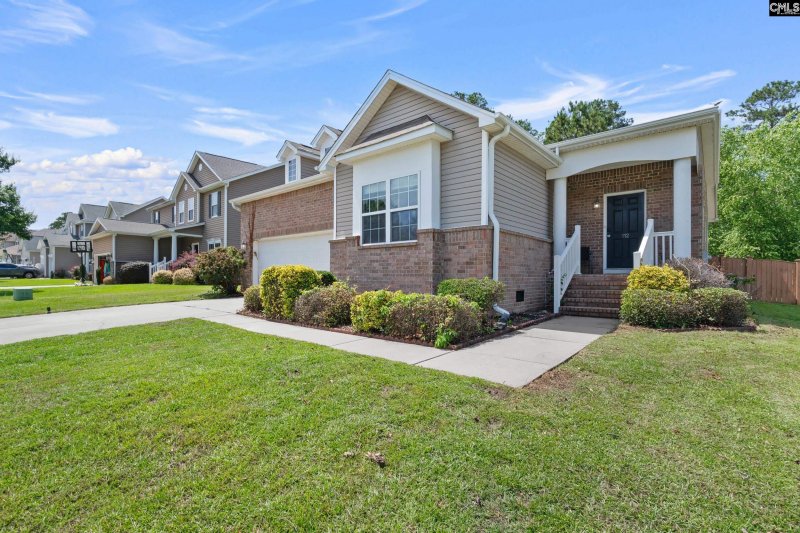 Property image 5 of 112 Plymouth Pass Drive in Settlers Point At Lake Murray, Lexington, SC 29072