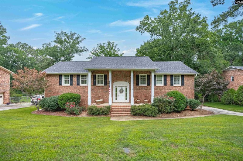 Property image 2 of 531 Sulgrave Drive in Whitehall, Columbia, SC 29210