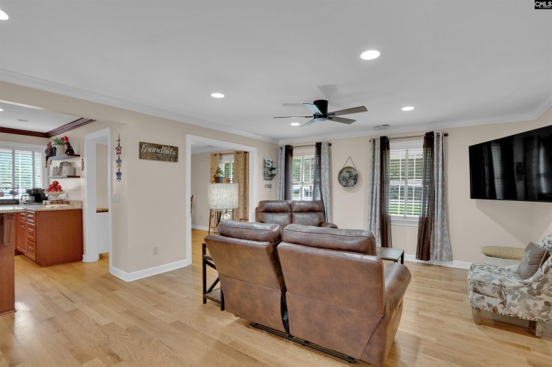 Property image 4 of 531 Sulgrave Drive in Whitehall, Columbia, SC 29210