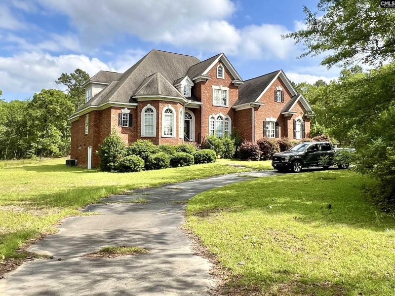 Property image 3 of 912 Longtown Road E in Longcreek Plantation, Blythewood, SC 29016