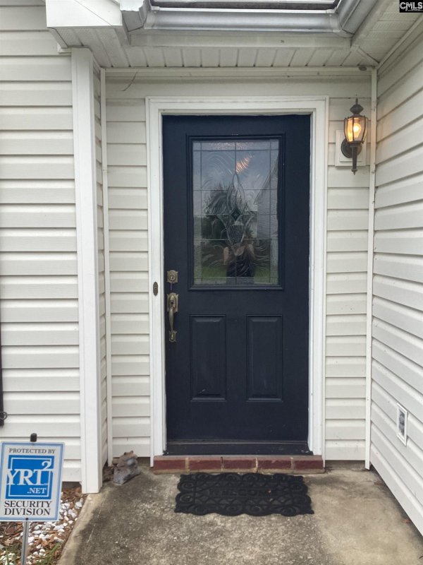 Property image 2 of 121 Hobden Court in Maple Grove, Lexington, SC 29073