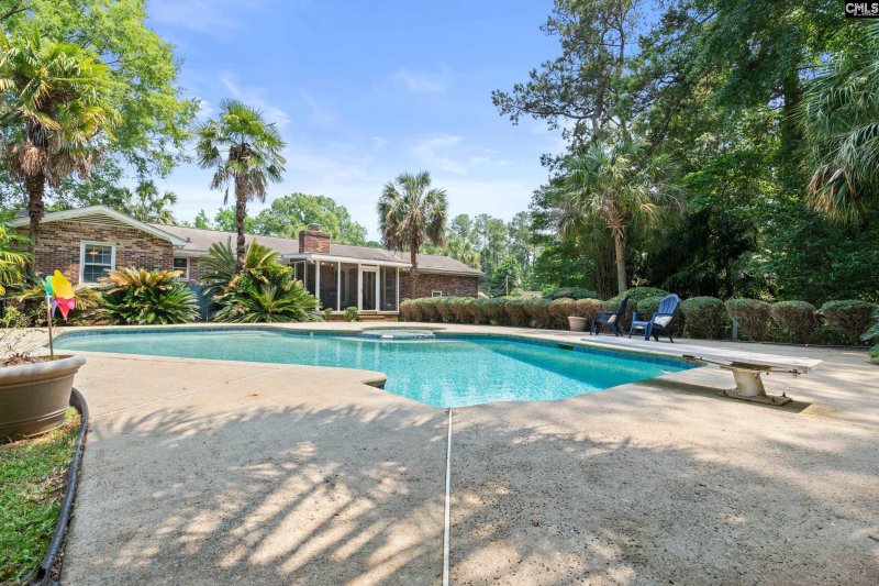 Property image 4 of 335 Spartan Drive in Hallmark, Columbia, SC 29212-3622