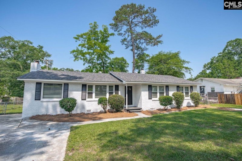 Property image 3 of 1605 Overhill Road in Woodfield Park, Columbia, SC 29223