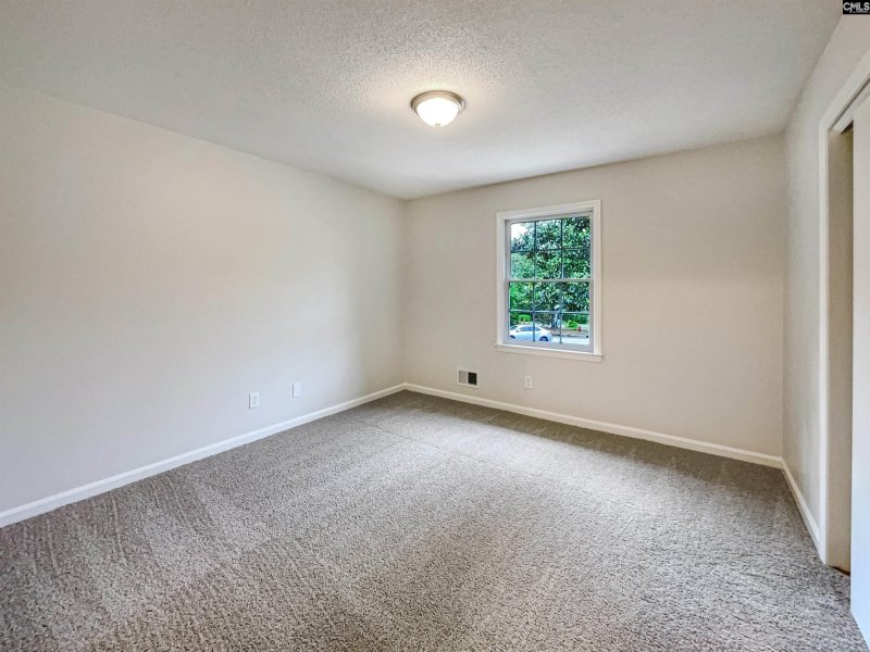 Property image 5 of 2540 Chatsworth Road in Windsor Lake Park, Columbia, SC 29223