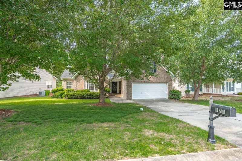 Property image 2 of 121 Stonemont Drive in Stonemont, Irmo, SC 29063