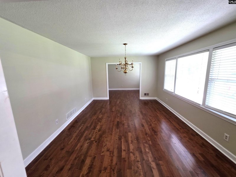 Property image 3 of 804 Dogwood Street in Edenwood, Cayce, SC 29033