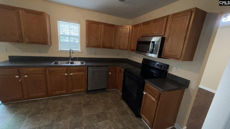 Property image 2 of 478 Fox Trot Drive in Fox Run, Columbia, SC 29229