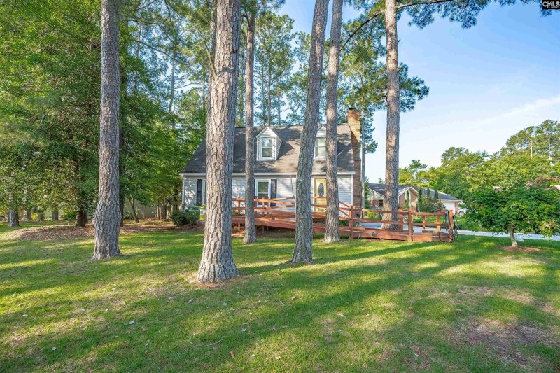 Property image 2 of 109 New Market Drive in Southgate, Lexington, SC 29073