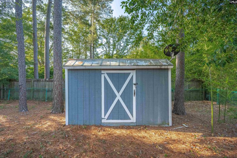 Property image 5 of 109 New Market Drive in Southgate, Lexington, SC 29073