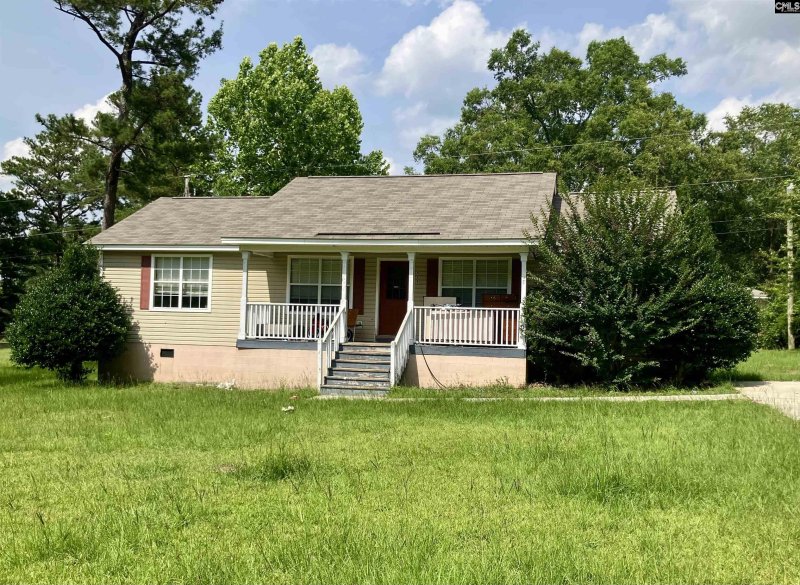 Property image 2 of 829 Martha Street in College Place, Columbia, SC 29203